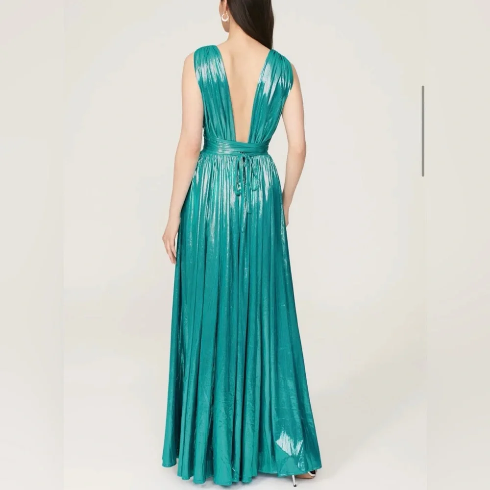 Bronx and Banco Romi Metallic Gown - Picture 2 of 11